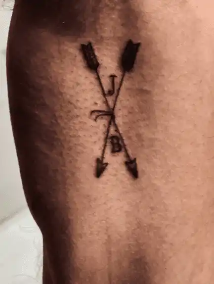 Este fue el tatuaje que Ben compartió con JLo  para sellar su amor. Foto Instagram