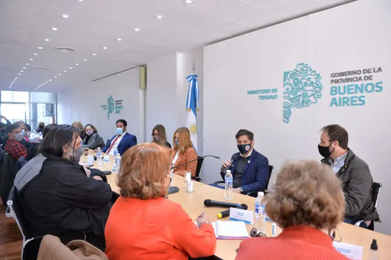Los docentes esperan convocatoria de Kicillof para cerrar el incremento 2021