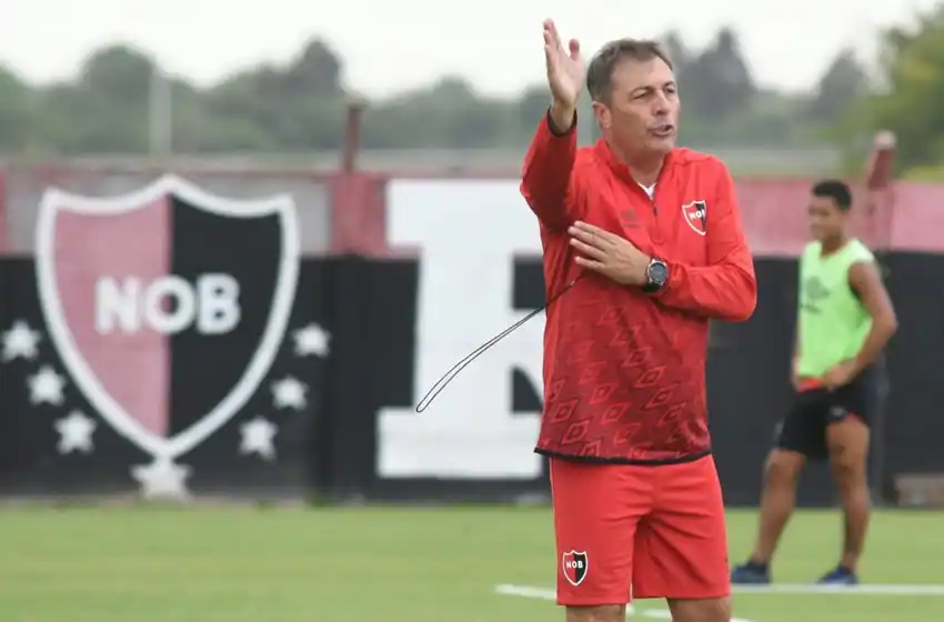 Kudelka tiene el 11 para recibir al Tomba: vuelve Gabrielli y entra Denis por el lesionado Pablo Pérez