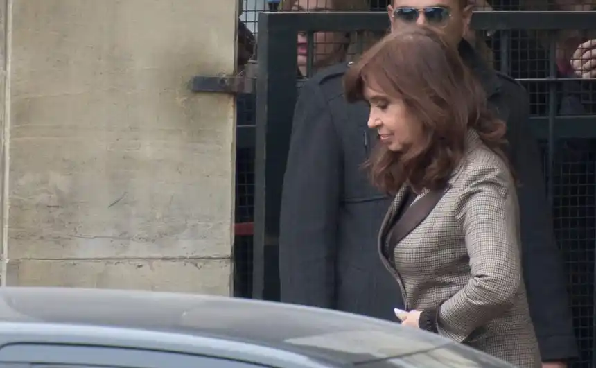 Bonadio volverá a indagar a Cristina tras los allanamientos