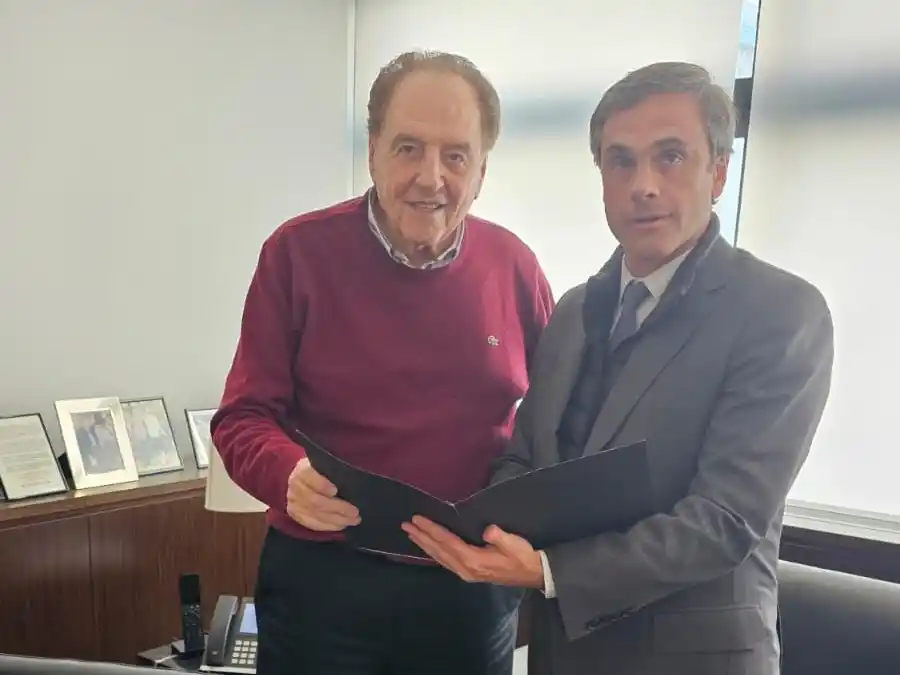 Guillermo Michel se reunió con Carlos Heller y recibió su respaldo: "Puedo dar fe de su enorme conocimiento y capacidad de trabajo"