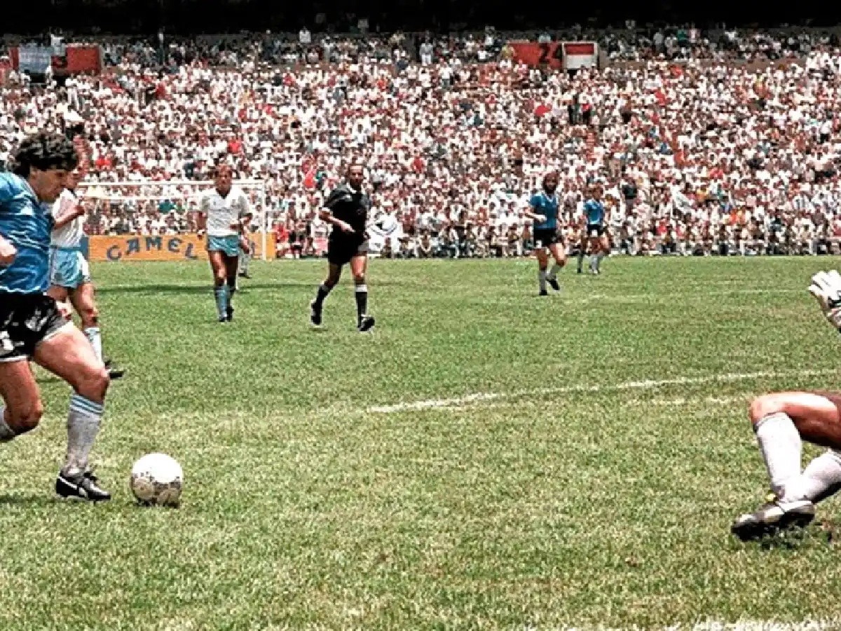 Maradona habló del “Gol del Siglo”