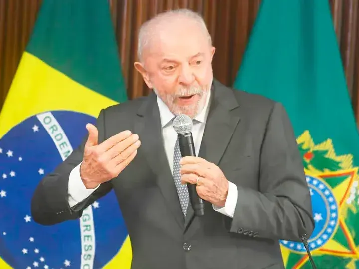 Lula califica de “irresponsable” la decisión de Estados Unidos de retirar visado a embajadora de Brasil
