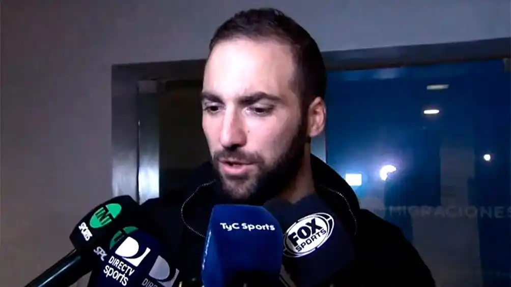 Higuaín erró un tiro penal y fue expulsado justo ante la Juventus