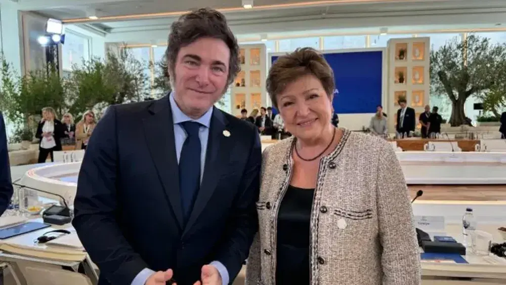 El Presidente Javier Milei con Kristalina Georgieva, directora gerente del FMI en un contacto que mantuvieron en junio.