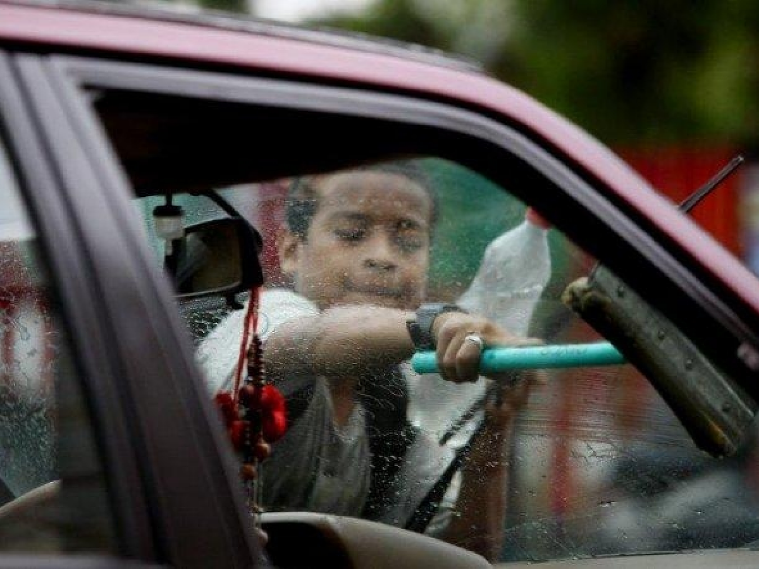 Trabajo infantil afecta a uno de cada diez niños, según informe oficial