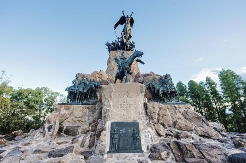 Cerro de la Gloria - Mendoza