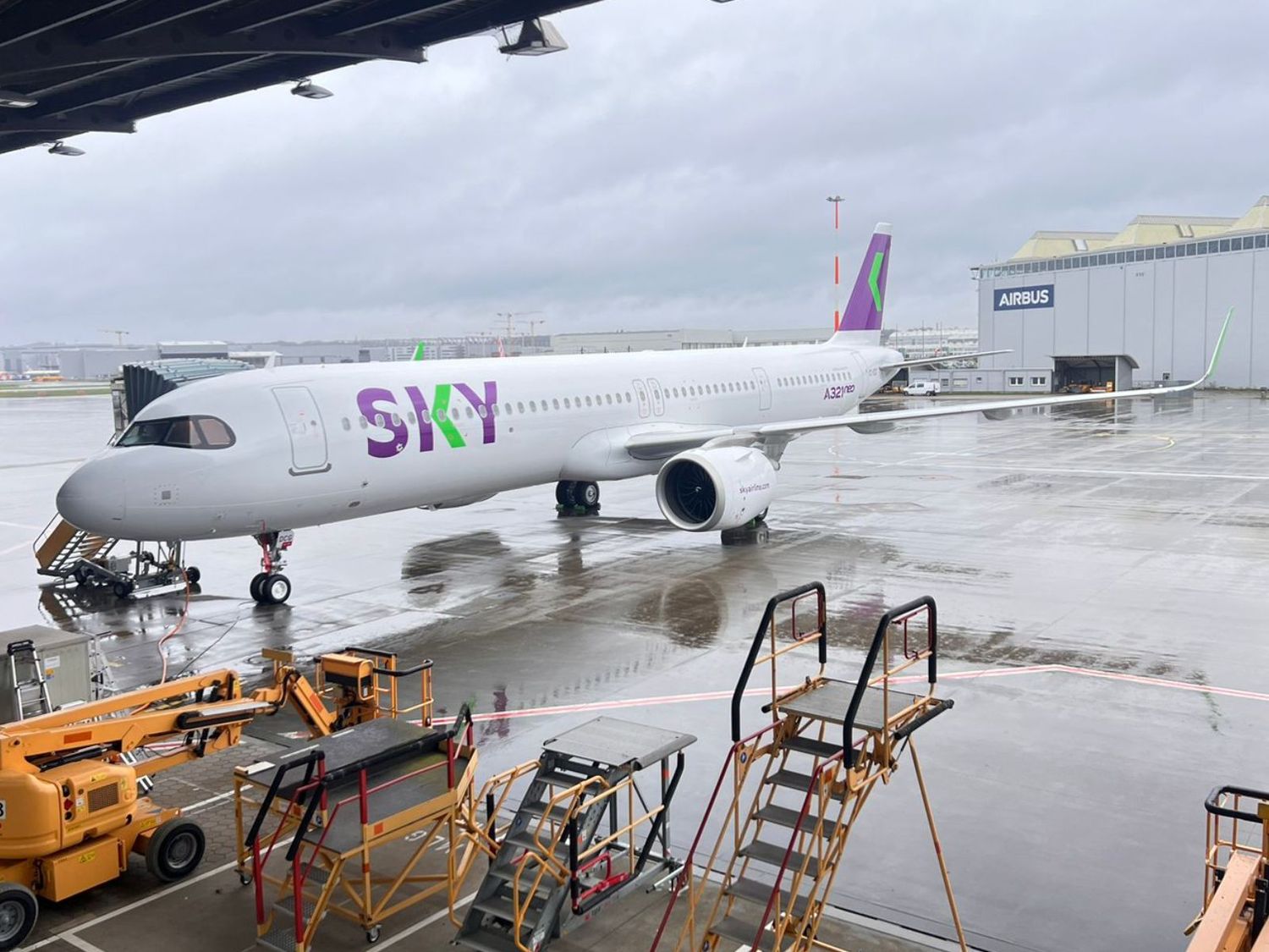 SKY Airline recibe su sexto Airbus A321neo y avanza con sus planes de flota