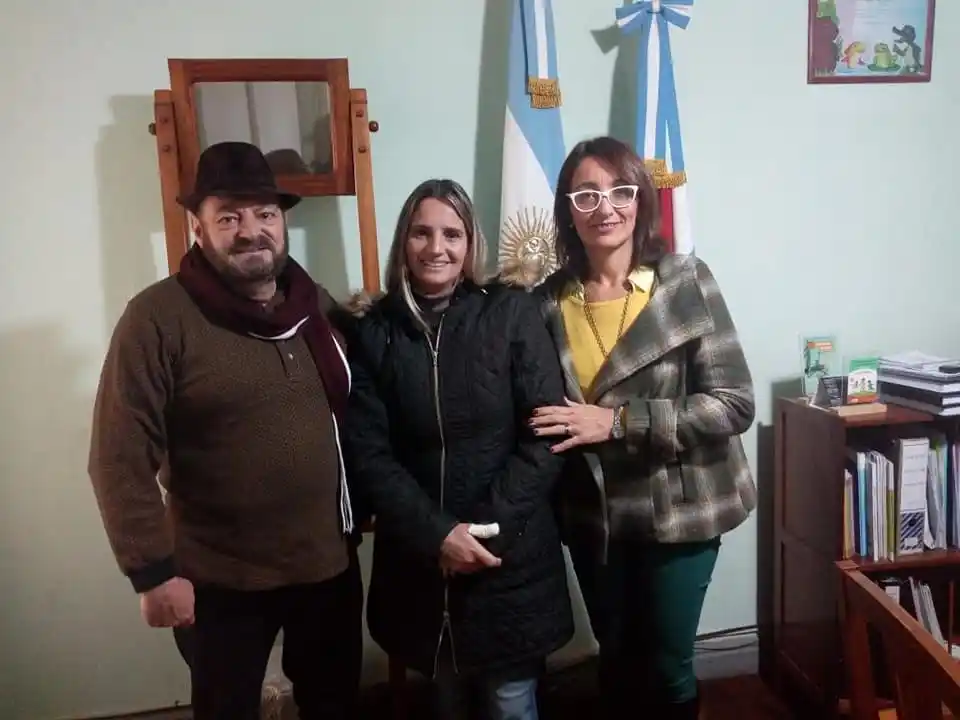 Andrea Attonaty fue distinguida con el premio "Maestro Manuel Antequeda" 