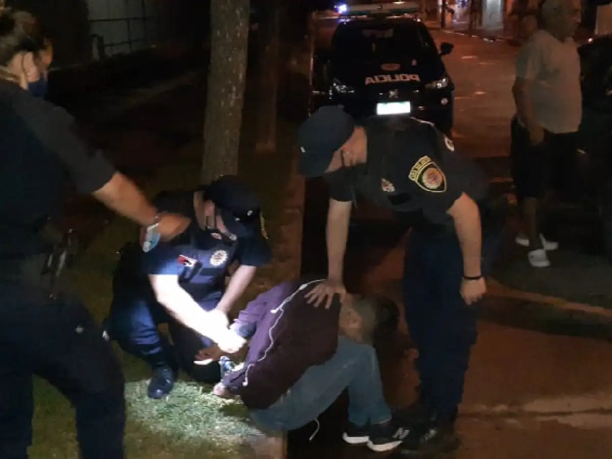 Detuvieron a un hombre con droga en barrio Vélez Sarsfield 