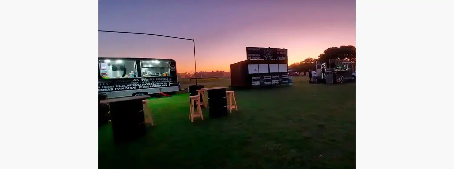 Paseos de food trucks: "En Camet estamos abandonados, sin gente, luz ni agua"