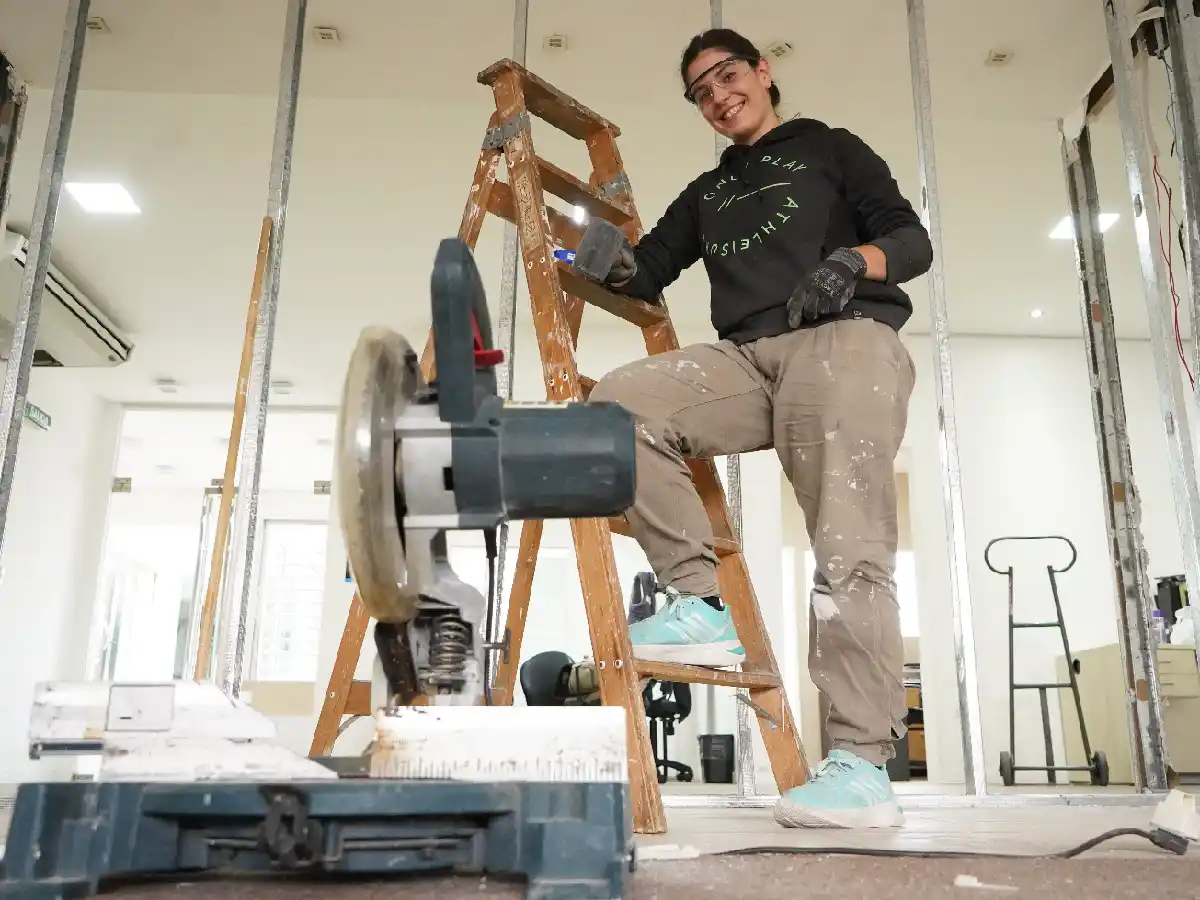 Las mujeres al frente de  las remodelaciones el  edificio de la Casa de Córdoba 