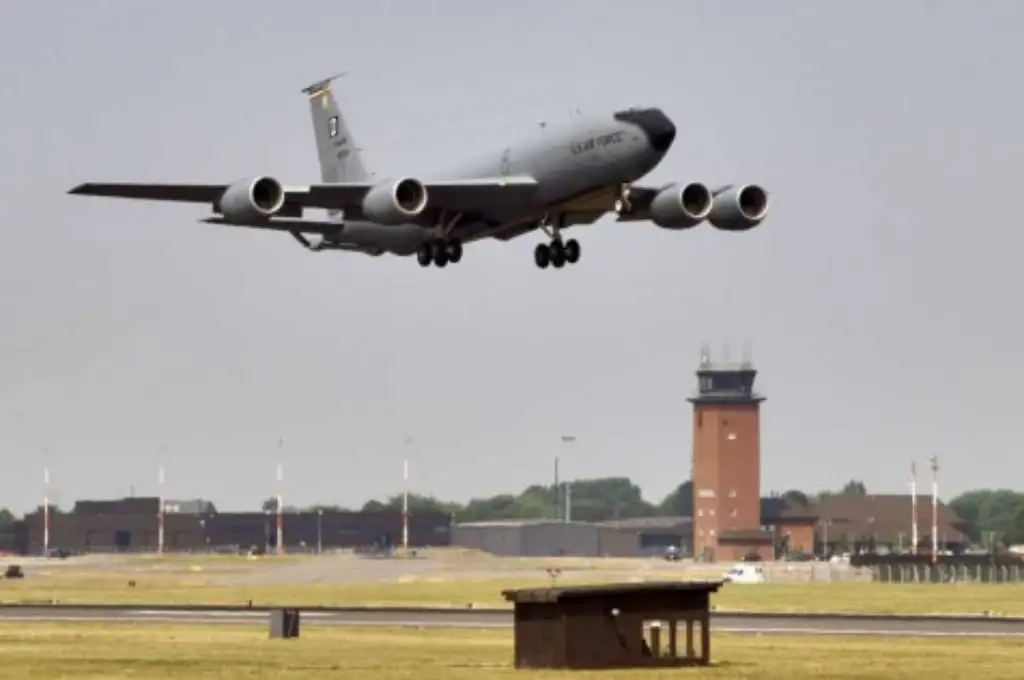 Amenazan con un ataque terrorista en el aeropuerto de Kabul