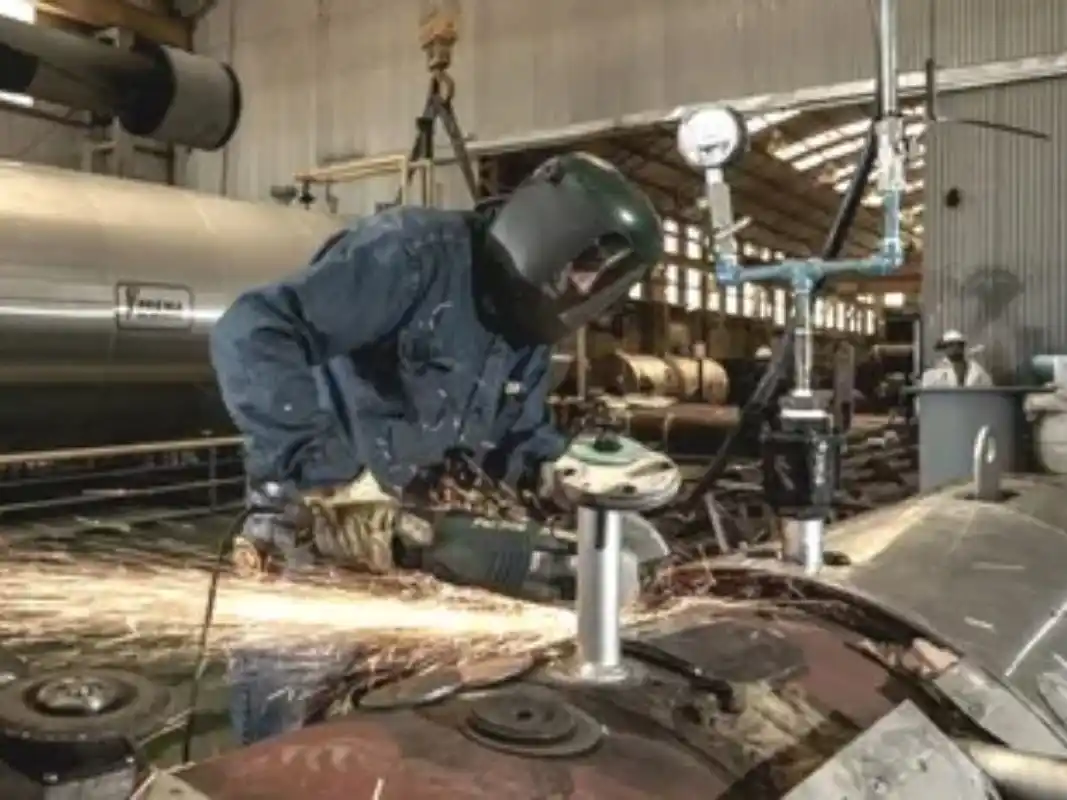 En términos interanuales la pérdida de empleos suma 9 mil puestos formales