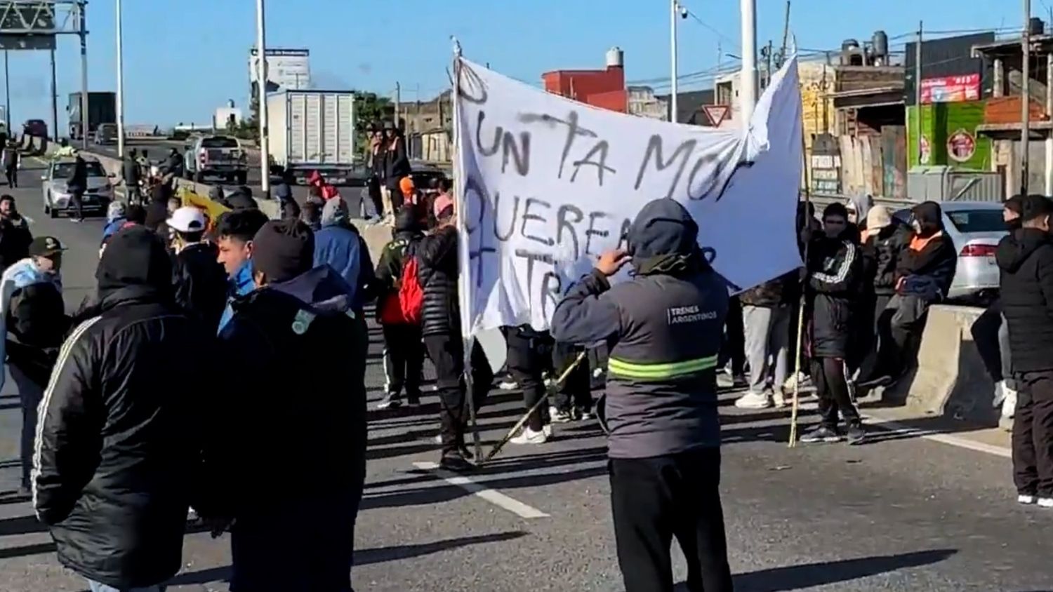 Los manifestantes exigen respuestas de la justicia y el gobierno nacional