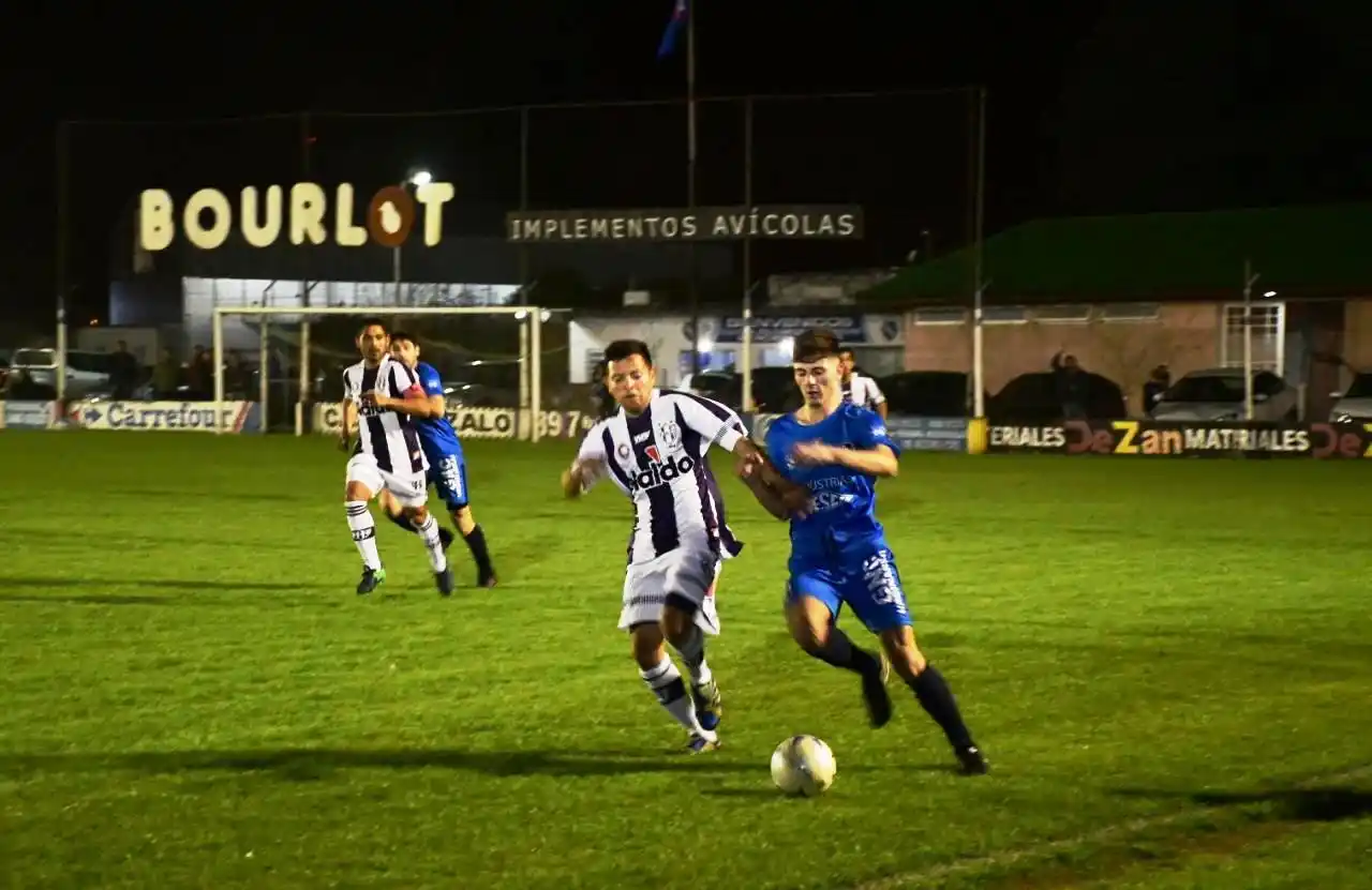 Deportivo empató con Atlético Uruguay y se quedó sin semifinales