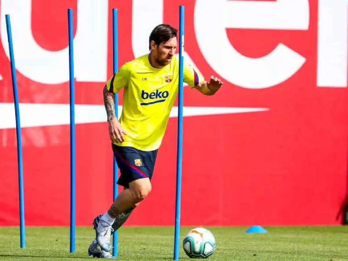Barcelona vuelve a entrenarse con plantel completo por primera vez desde marzo