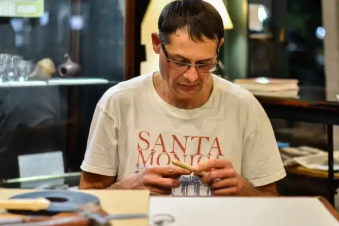 El soguero local Martín Durán exhibe su obra en la histórica muestra de la Rural de Palermo
