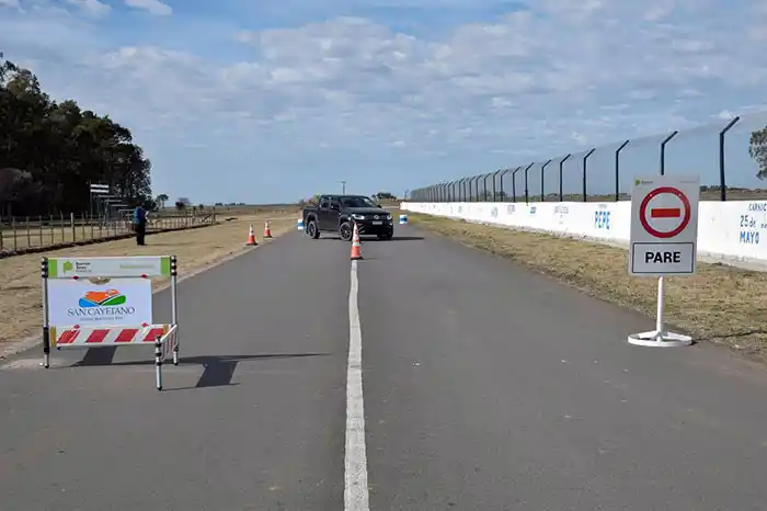 Se realizan pruebas de manejo en el autódromo de San Cayetano