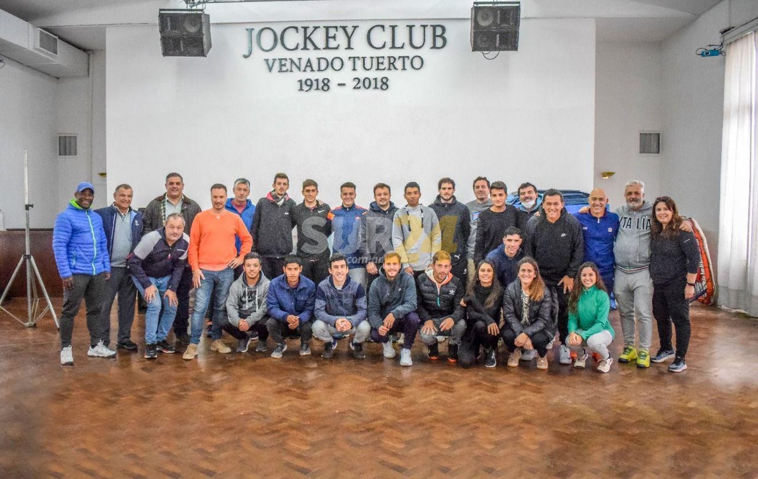 Por primera vez dictan curso de profesorado de tenis en Venado