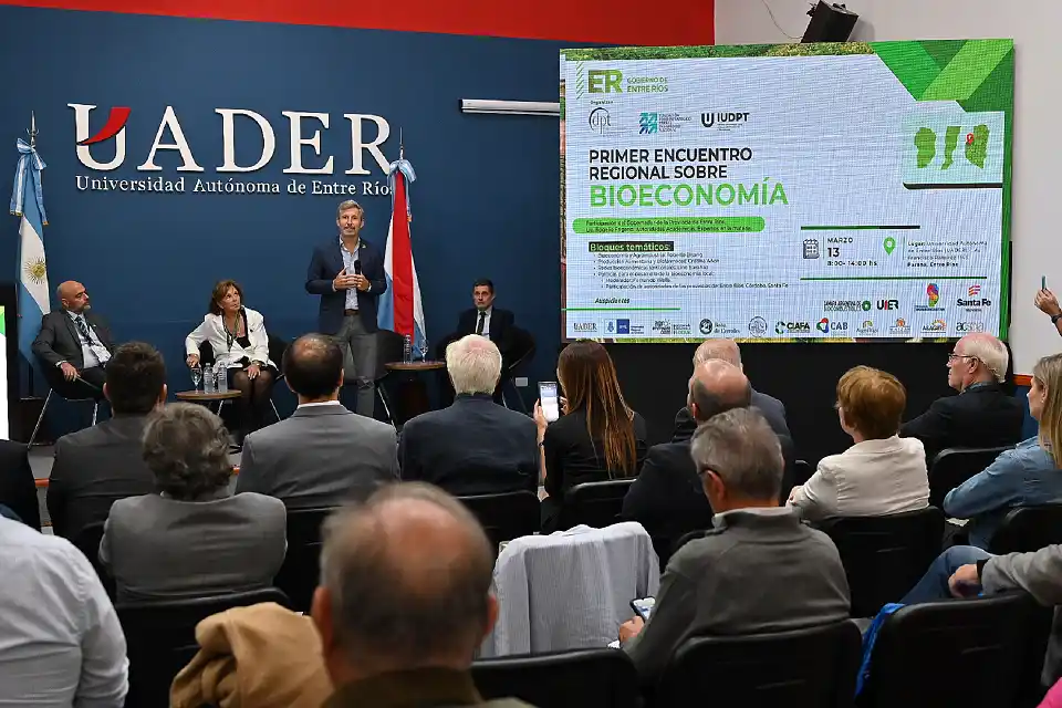 Frigerio destacó el potencial de Entre Ríos en bioeconomía durante un encuentro regional