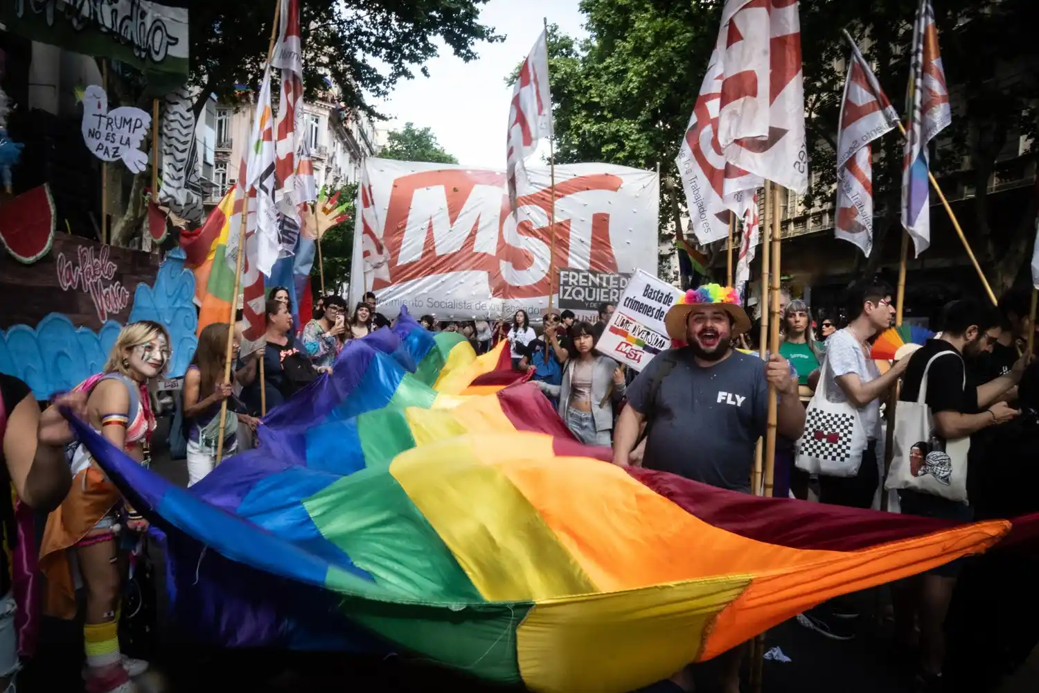 Colores, música y rechazo a las políticas del gobierno