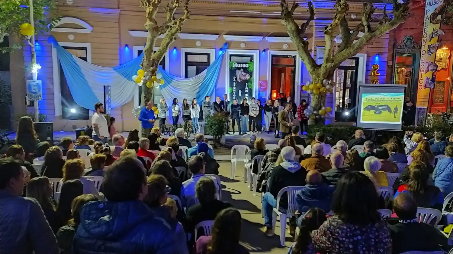 Celebración por el 20º aniversario del Museo Paleontológico: descubrieron escultura “Gigante de Hierro”