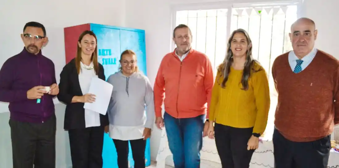 Se realizarán reformas en techos, sanitarios y cerramiento en una escuela de Concordia