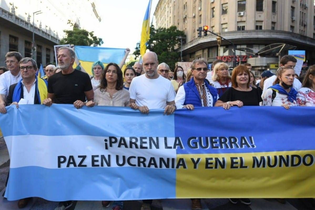 Rodríguez Larreta participó de la marcha �SEstamos con Ucrania⬝ 