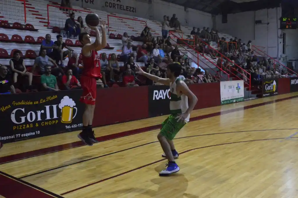 Yarza y Atenas jugarán la final desde el martes