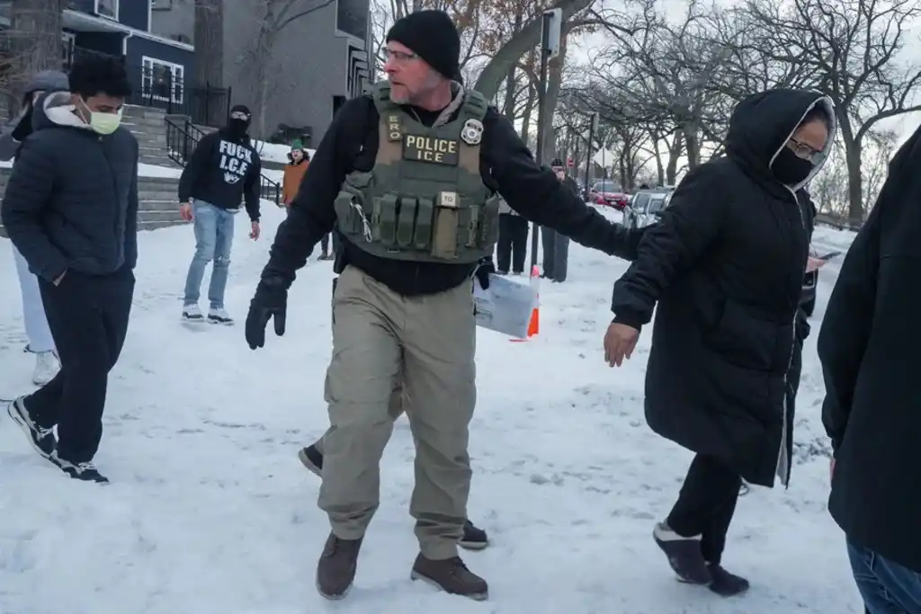 Las  medidas han afectado de manera desproporcionada a familias latinas