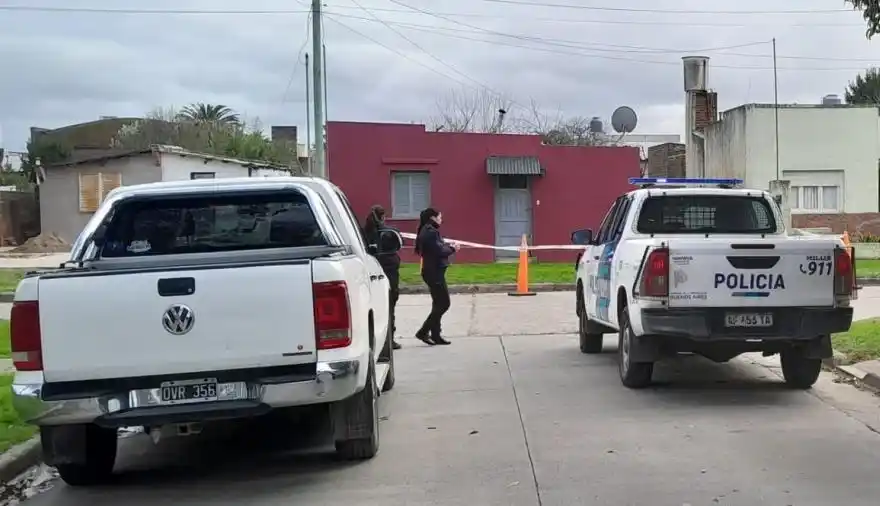 El inmueble de calle Río Quequén al 150, de Lobería, donde ocurrió el homicidio