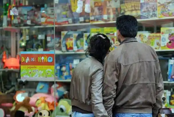 Día del Niño: juguetes “low cost”, golosinas y paseos gratuitos como regalos