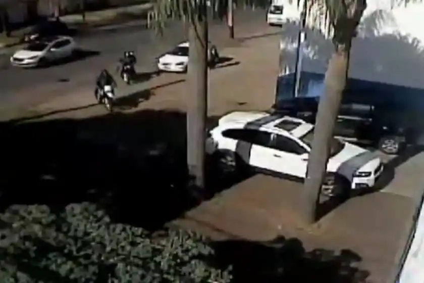 Robo en zona sur: lo emboscaron entre cuatro delincuentes y se llevaron $8 millones