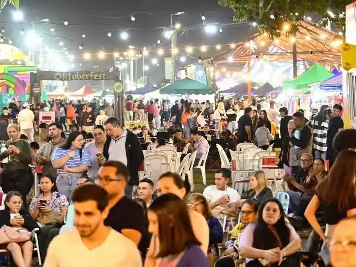 Exitoso arranque de vacaciones con 
un gran Festival en el Paseo Ferroviario
