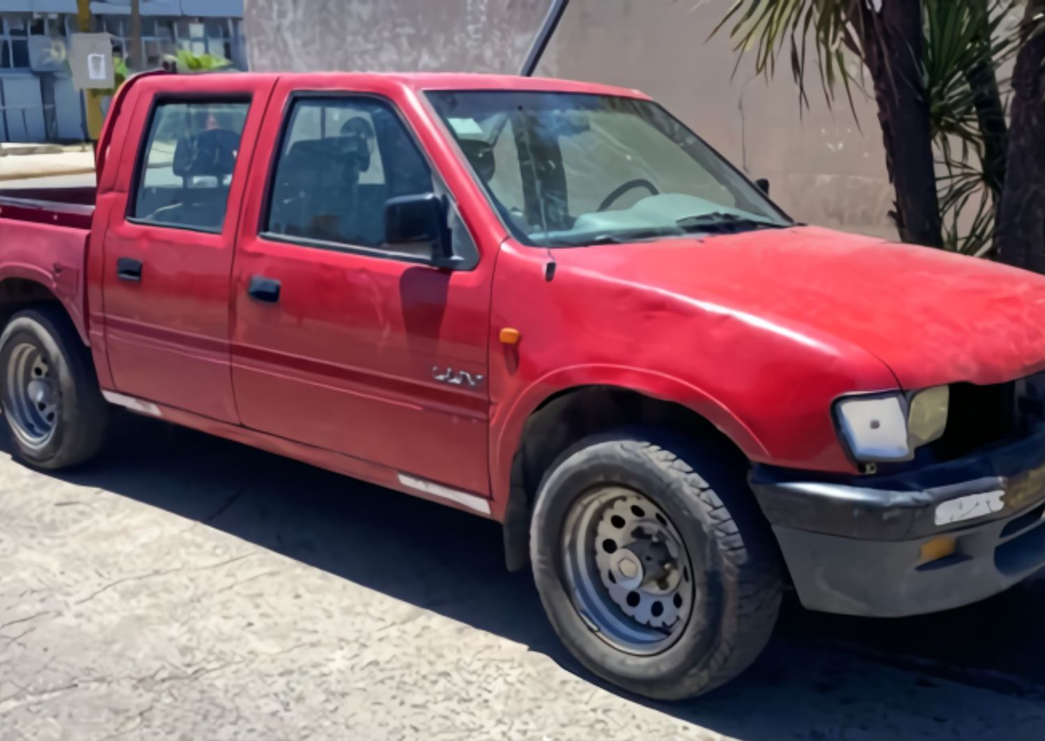 Recuperaron una camioneta robada en Rosario hace un año