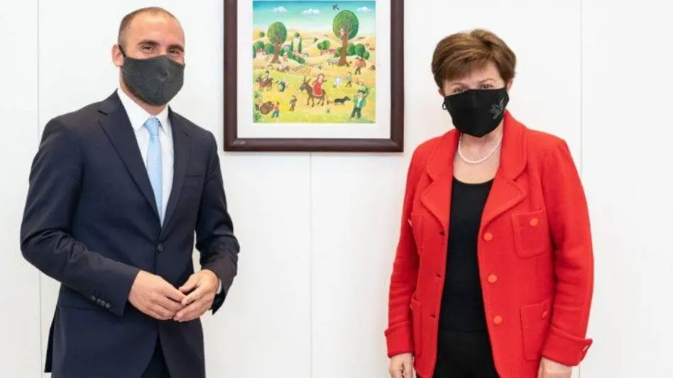 Guzmán le presentó a Alberto su plan (a 10 años) para pagarle al FMI