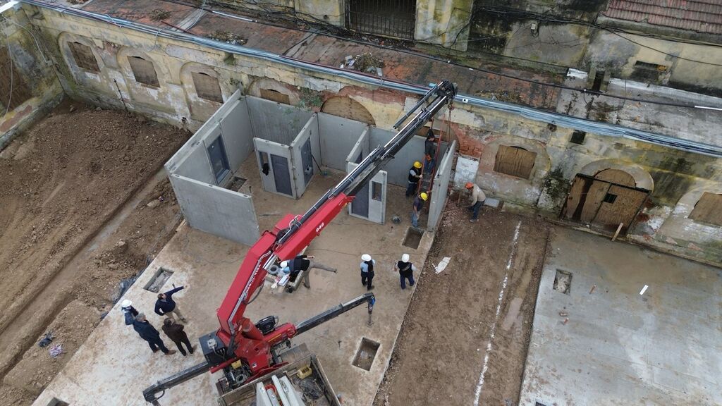 rovincia comenzó a montar los nuevos pabellones de aislamiento en la carcel de Coronda