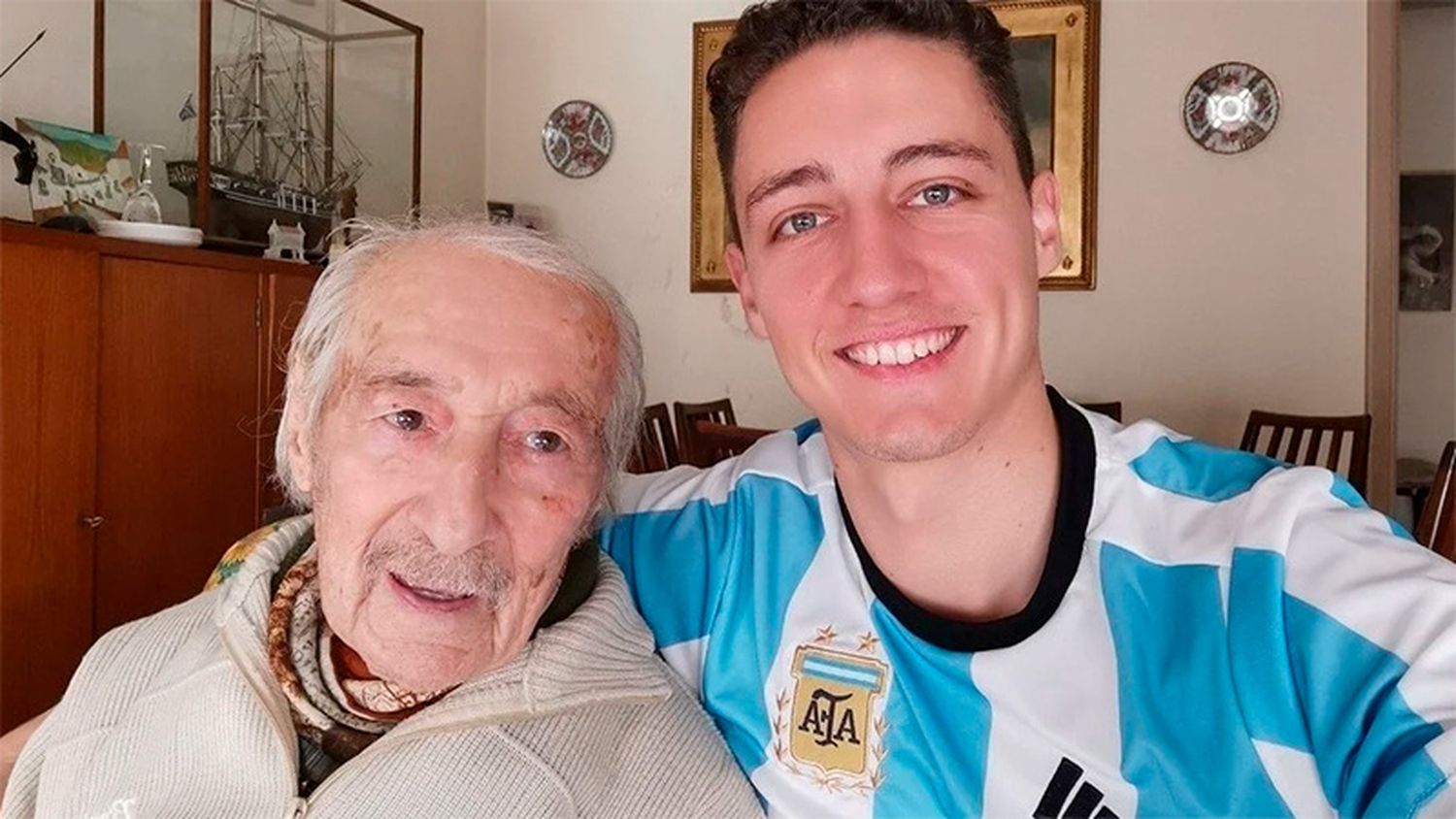 Murió el abuelo de 100 años que era fanático de Messi: la promesa de su nieto