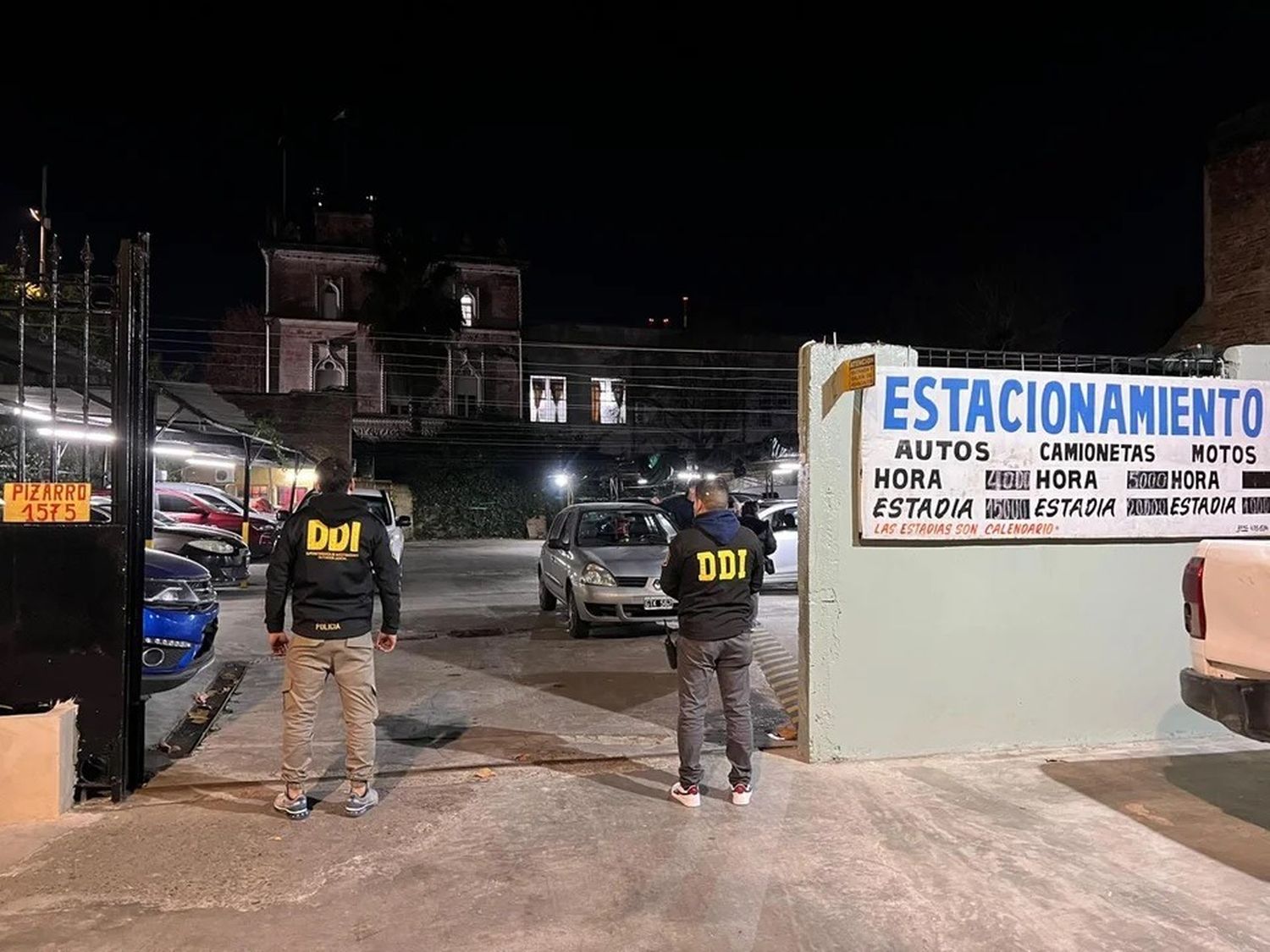 Una banda robaba llaves en una cochera y luego asaltaba viviendas