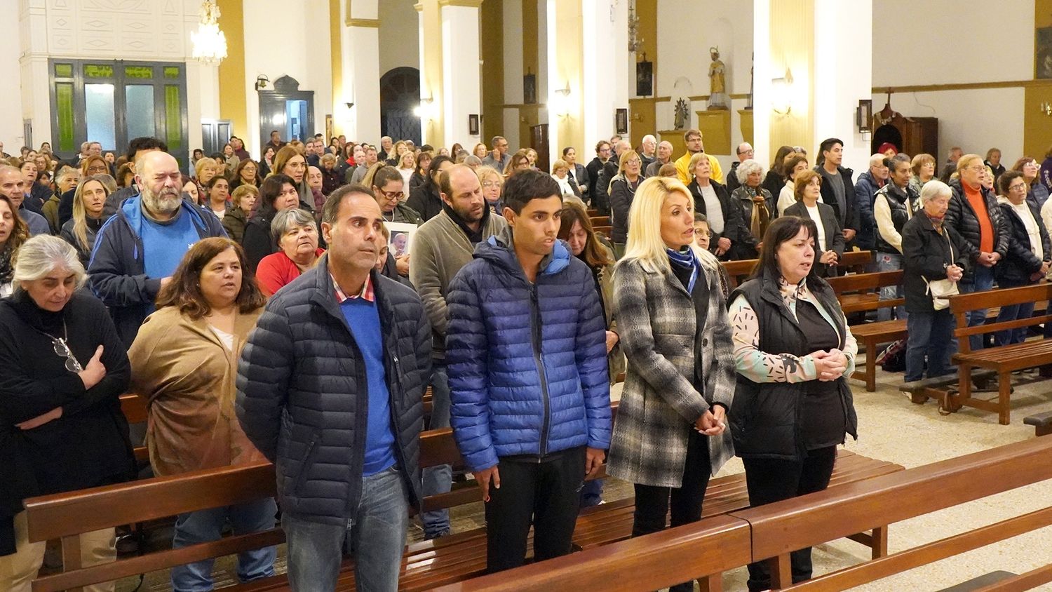 Por el eterno descanso. Se rezó ayer por el papa Francisco en Necochea