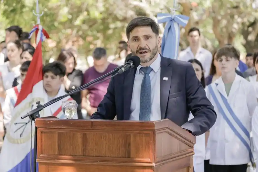 “La provincia invencible de Santa Fe será la capital del interior y el motor que empuje a la Argentina”