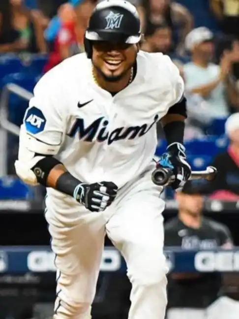 Este es el bonito reconocimiento de la NBA a Luis Arráez