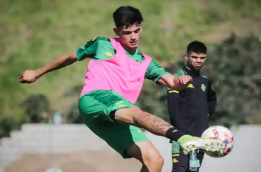 Matías Morello, un mediocampista de la cantera del “Tiburón”