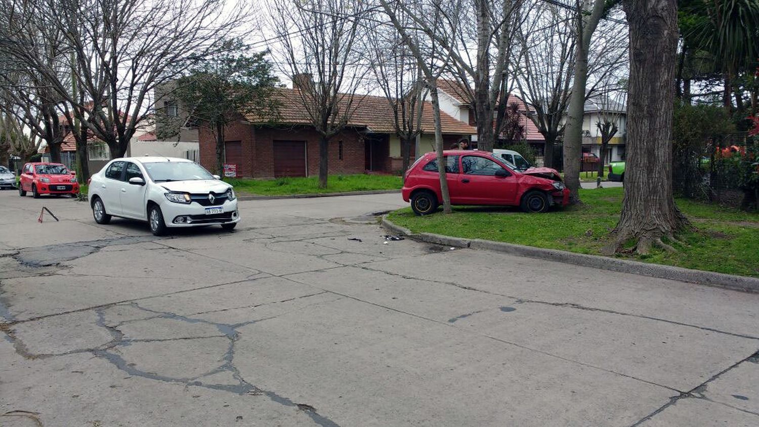 Dos personas fueron hospitalizadas tras un accidente en Parque Luro