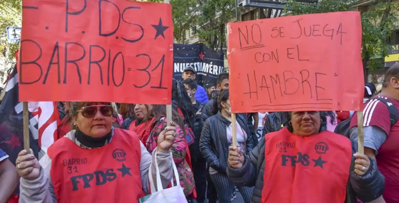 Movilización de organizaciones sociales en reclamo de un salario básico universal