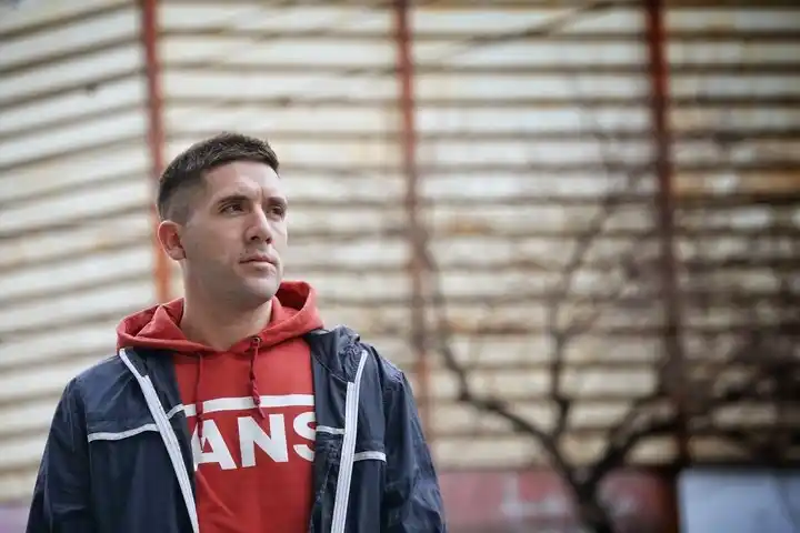 El joven acusado de un robo que asegura no competió.