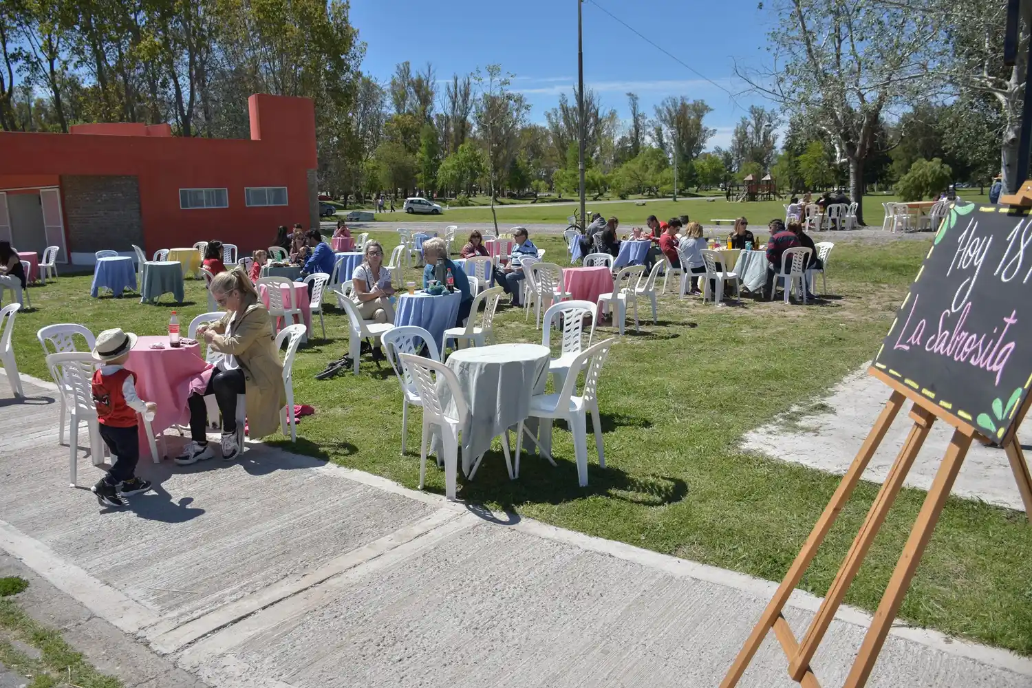 Hoy estará Sabores Gualeyos en la costanera
