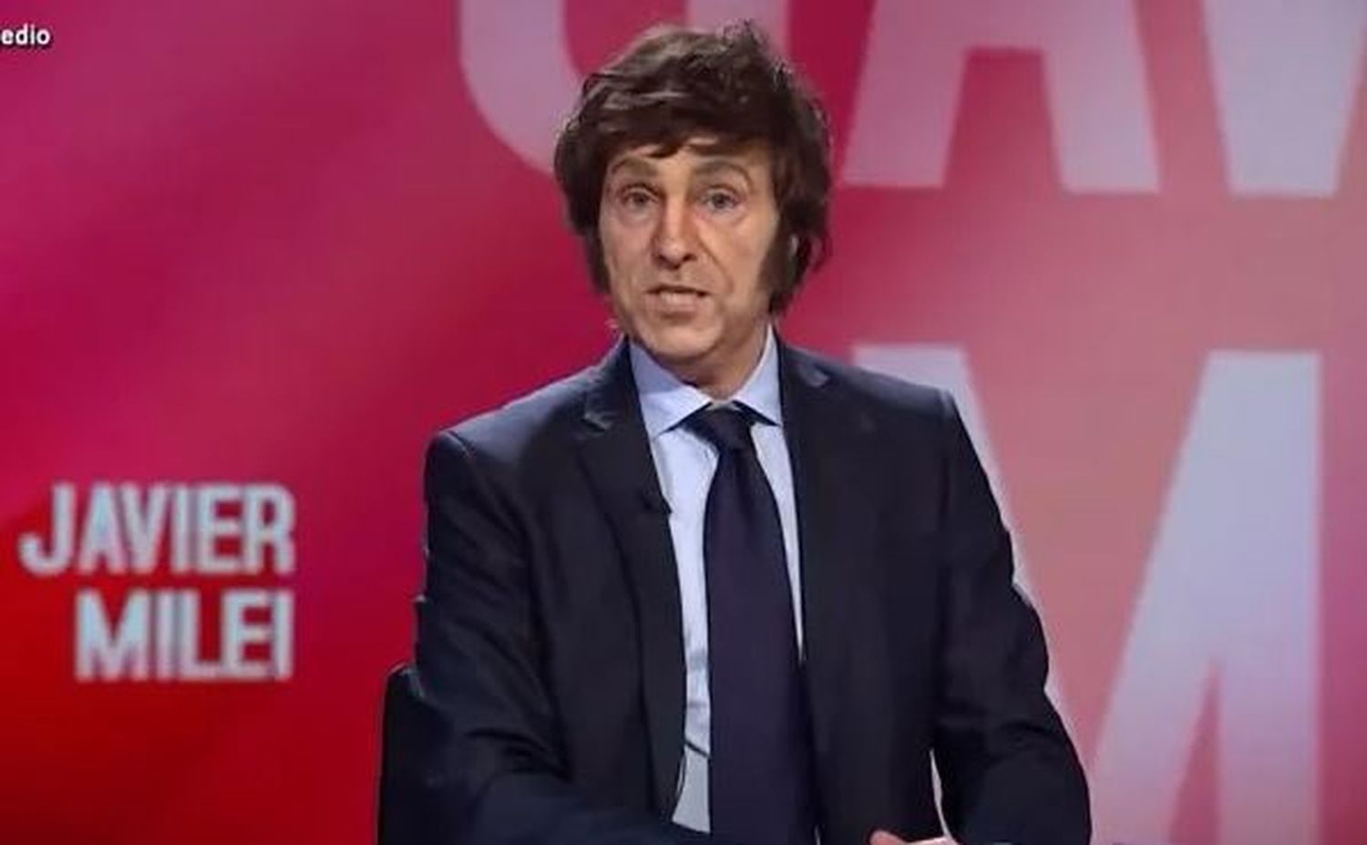 Parodiaron a Javier Milei y a Santiago Caputo en la televisión de España