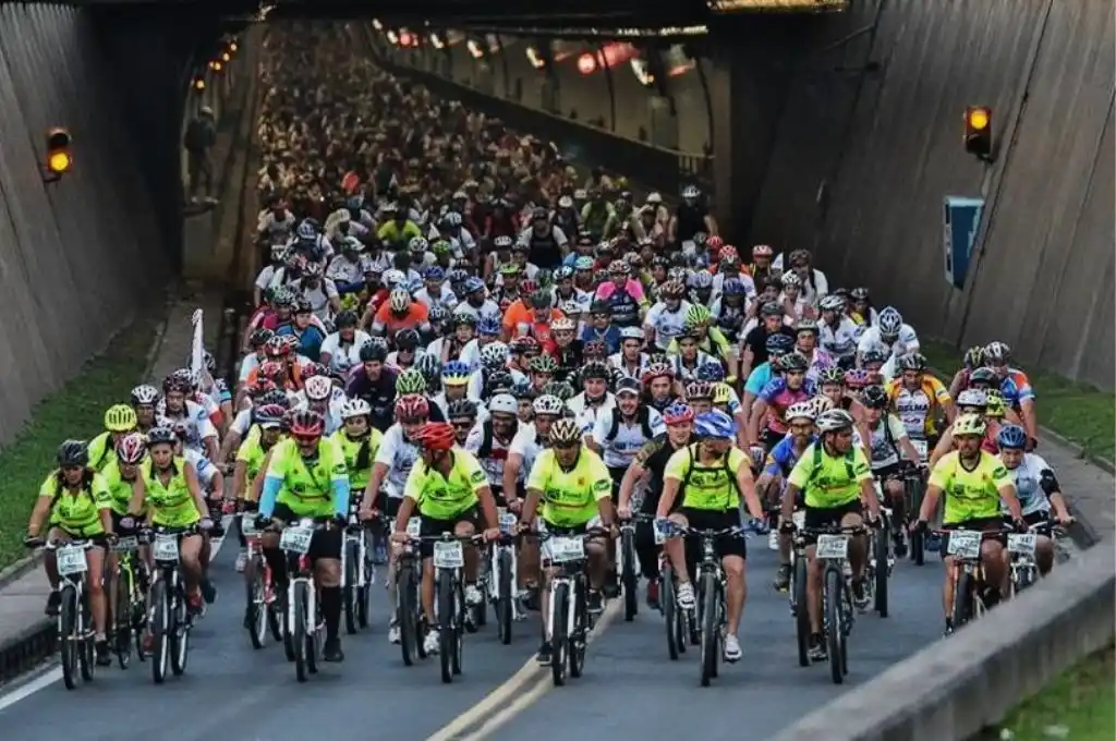 Túnel Subfluvial: el domingo se interrumpirá el tránsito por la 10º edición del Cruce en Bicicleta